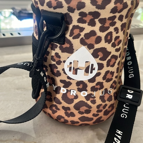 HydroJug - Picture 4 of 4